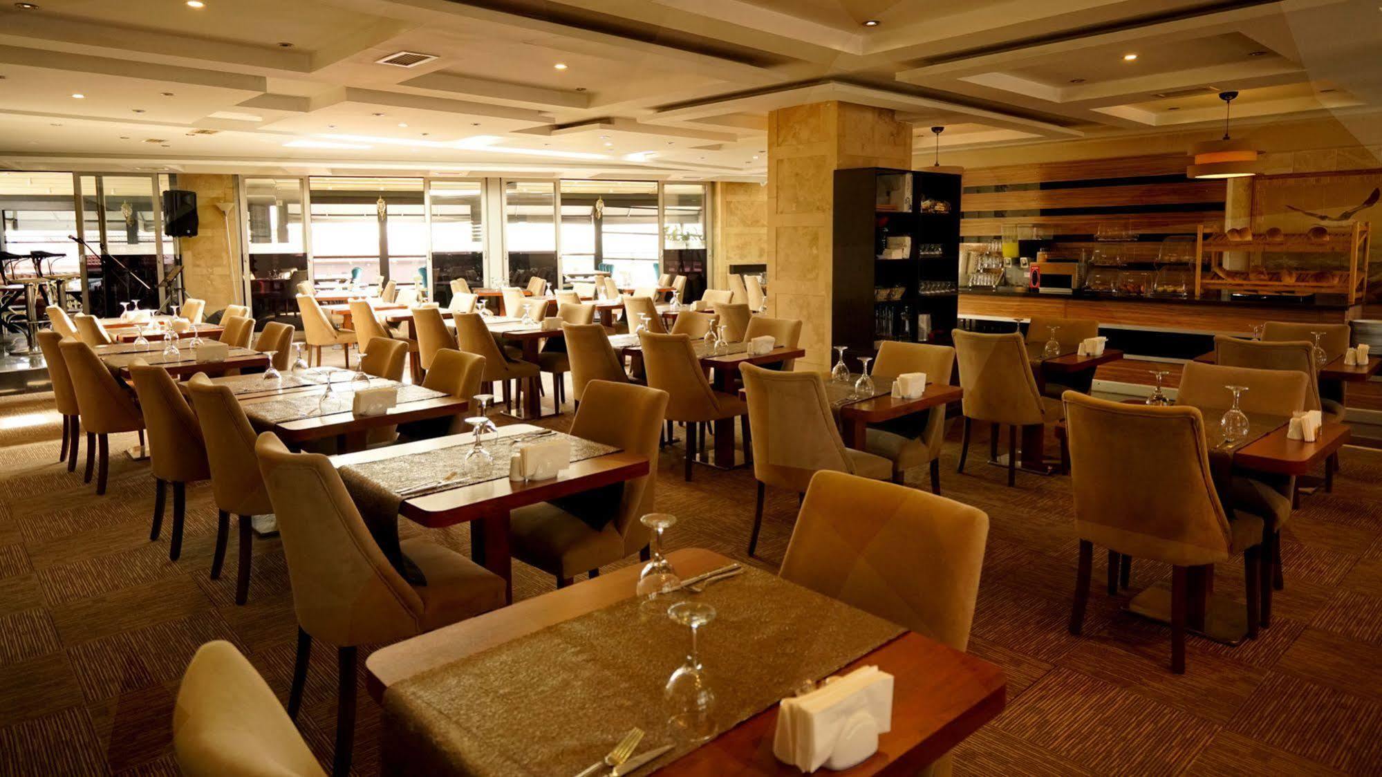 Es Albatros Hotel Eskişehir Kültér fotó