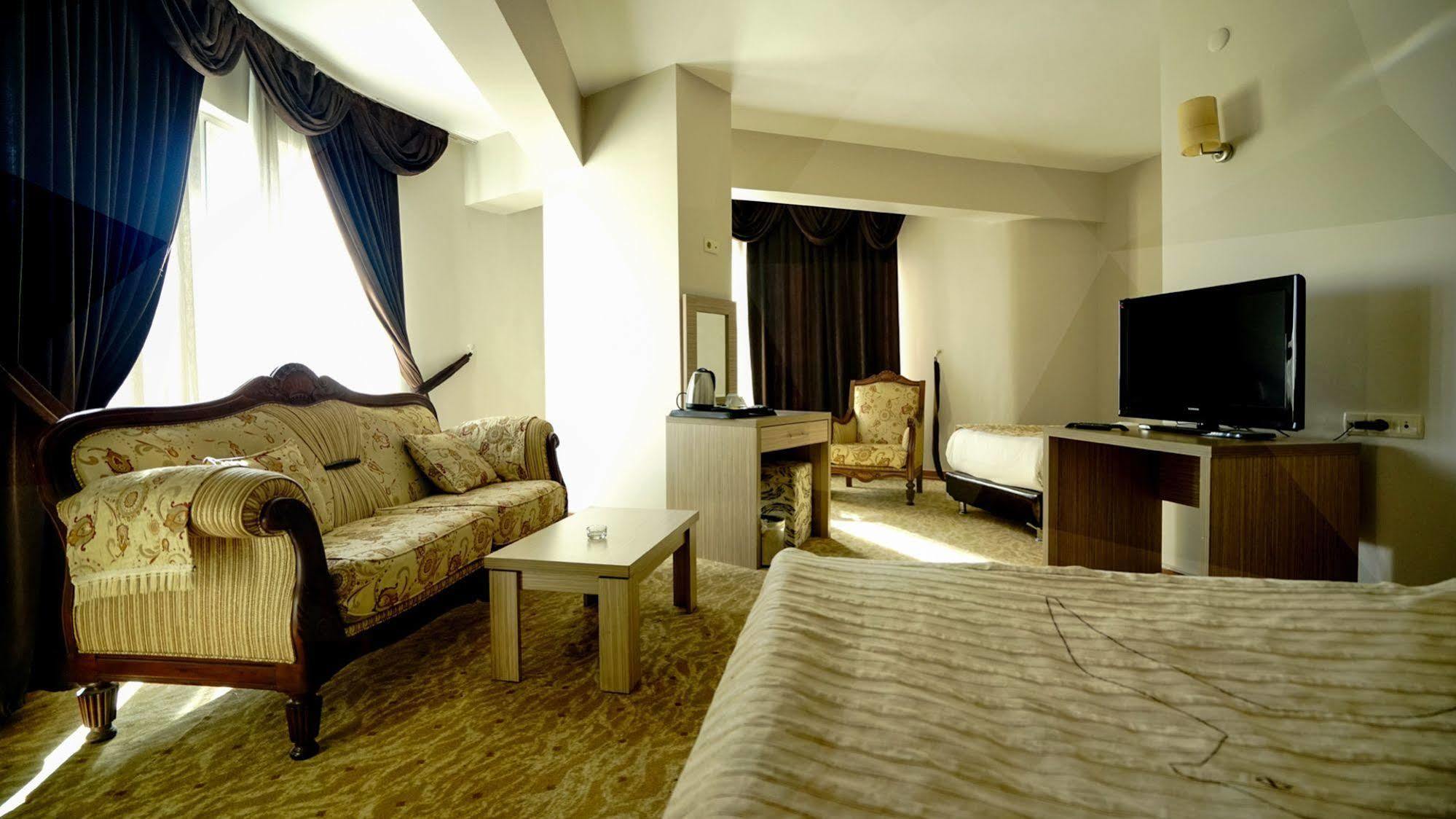 Es Albatros Hotel Eskişehir Kültér fotó
