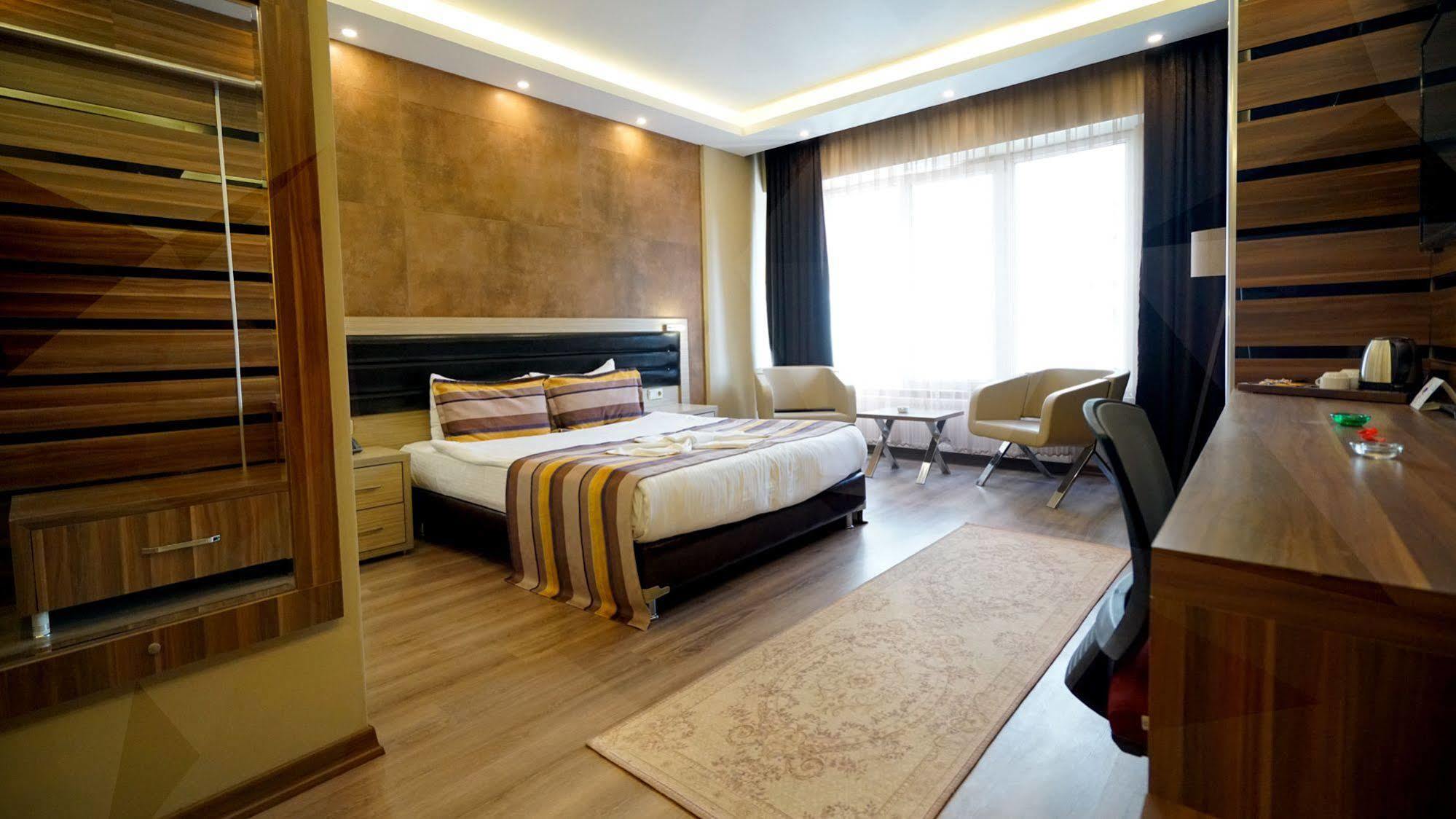 Es Albatros Hotel Eskişehir Kültér fotó