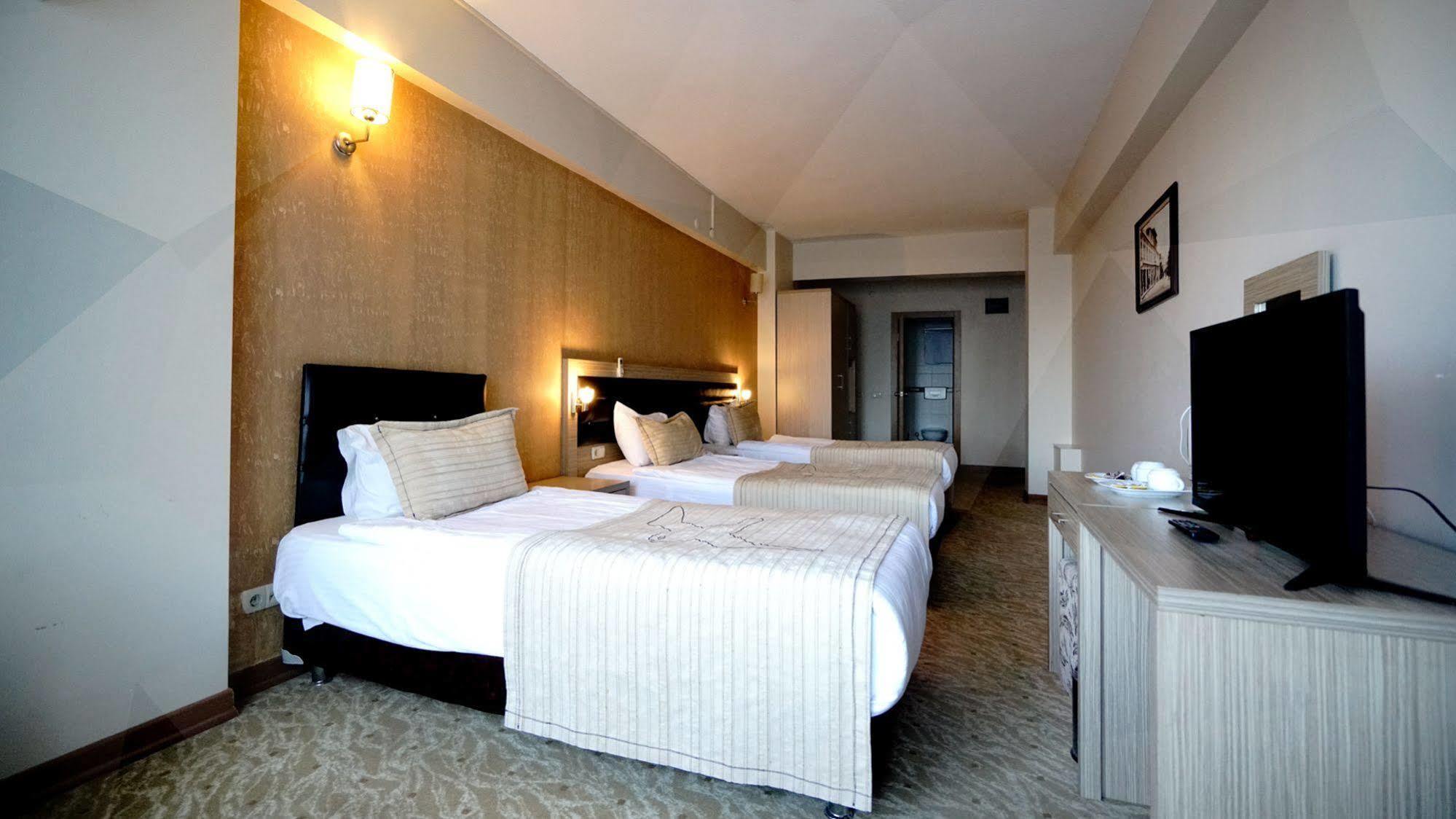 Es Albatros Hotel Eskişehir Kültér fotó
