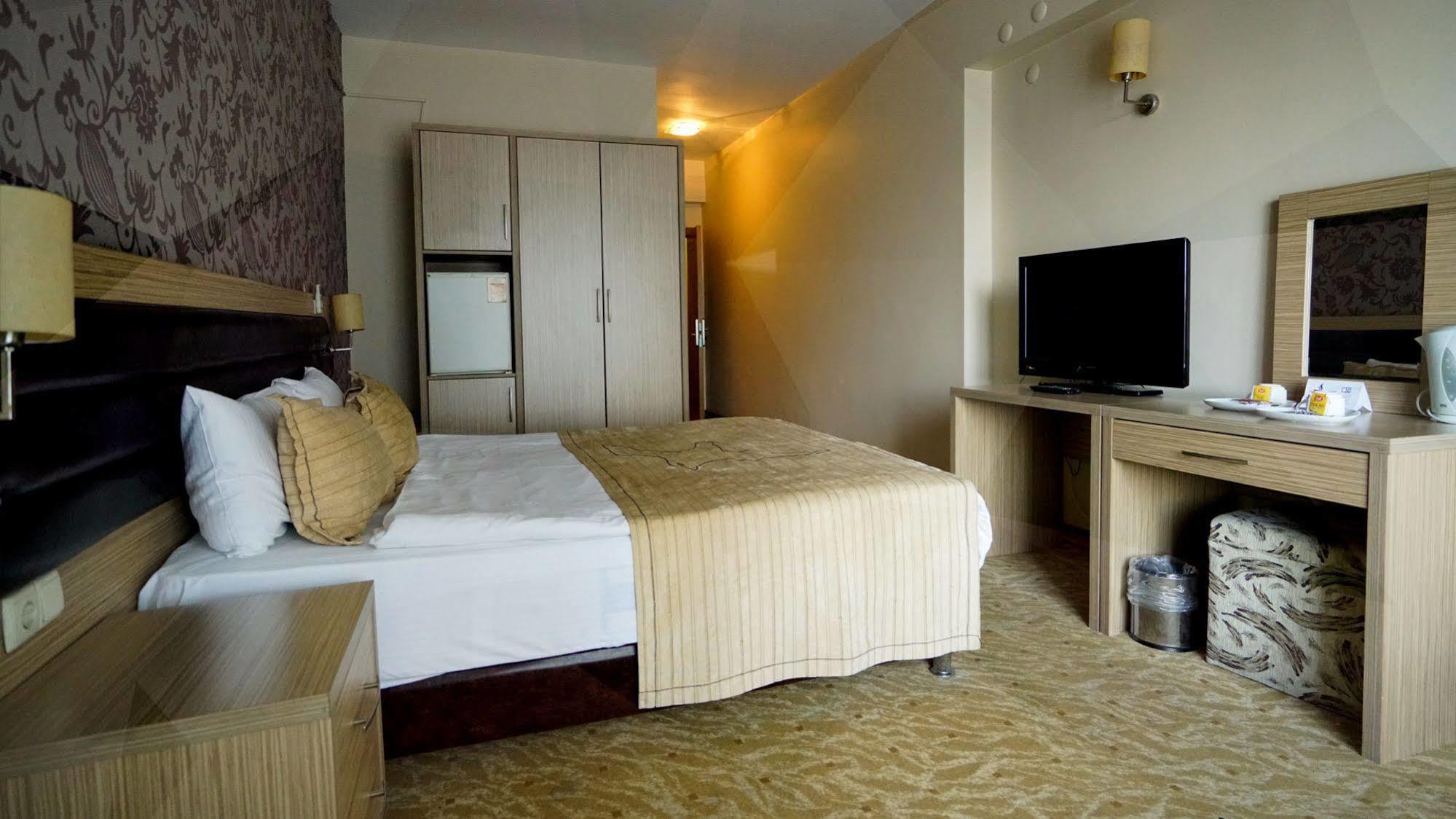 Es Albatros Hotel Eskişehir Kültér fotó