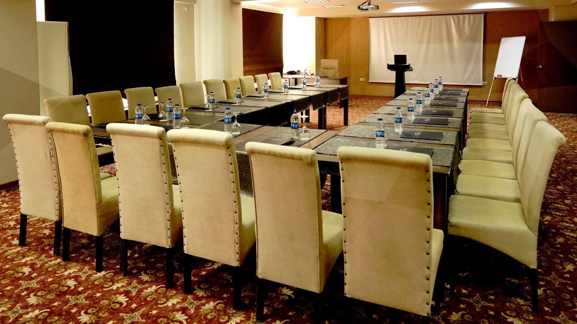 Es Albatros Hotel Eskişehir Kültér fotó